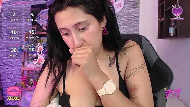 eyes_moonn's Live XXX Chat