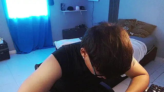 Mr_yisuzz Live XXX-Chat