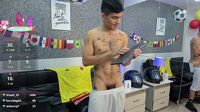 Jared_Cole Adlı Modelin Canlı XXX Sohbeti