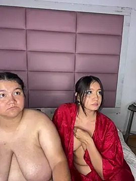 Chatroom XXX en direct de AmaranttayLunay