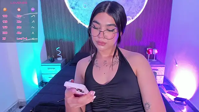 RoseCassien Live XXX chat