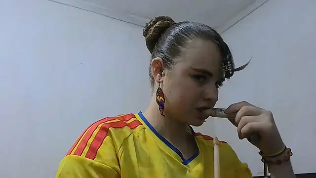 HellenMiyer1111 Live XXX-chat