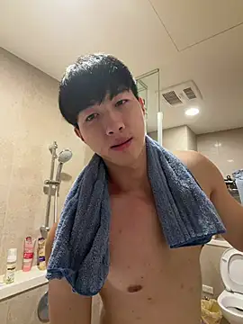Show modela Ace_Min32100 na web-kameri