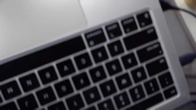 Kcruisemysteryclouds' Live XXX Chat