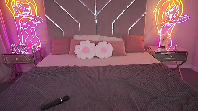 JuicyRina Live XXX-chat