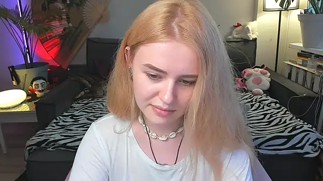 Alexa_Pirs Adlı Modelin Canlı XXX Sohbeti