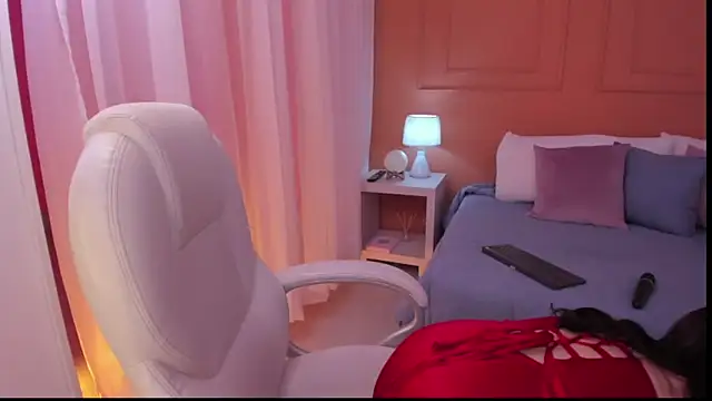 Abriil_cutee live XXX chat