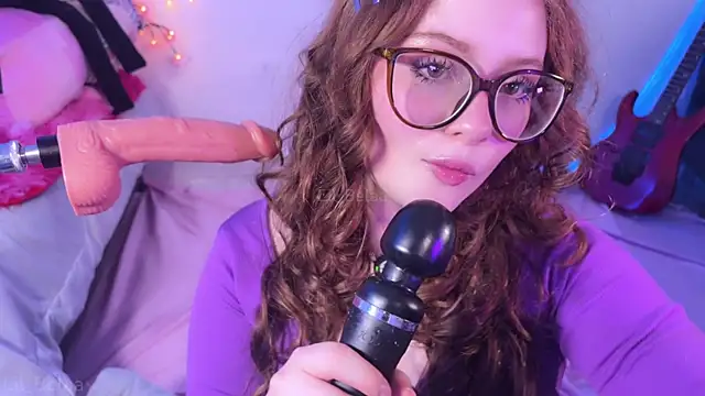 Chat +18 de Lil_Belaa ao vivo