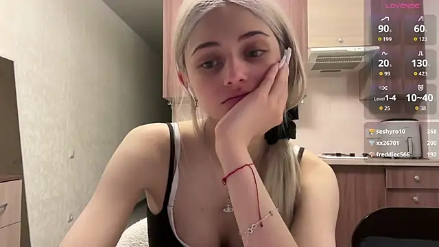 Chat XXX en directo de AidaGloshen