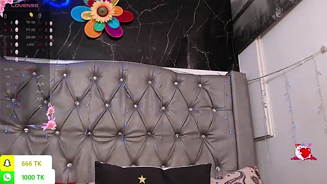 دردشة LAILAGUMMY الجنسية المباشرة