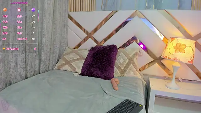 KaylaDavies Chat XXX live