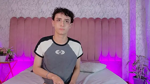 צ'אט XXX בשידור חי של Leo_Williamss
