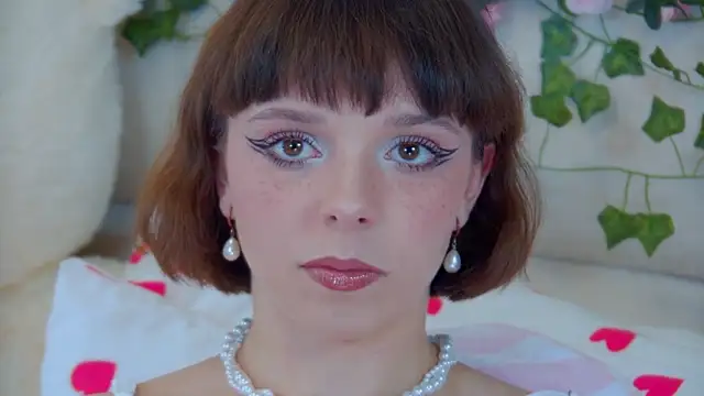 ElisabethDavis Adlı Modelin Canlı XXX Sohbeti