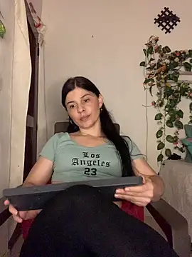 Estefani_32 – Live XXX-chat