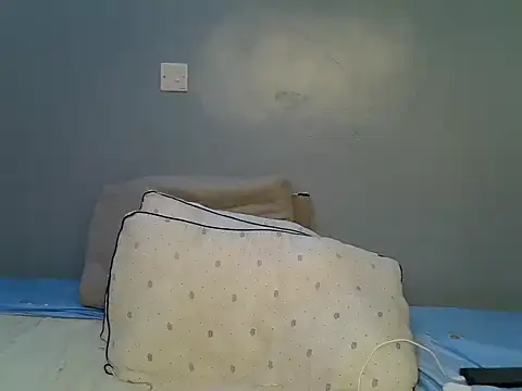 sexyjulie340: απευθείας συνομιλία ΧΧΧ