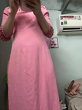 Nana-19's Live XXX Chat