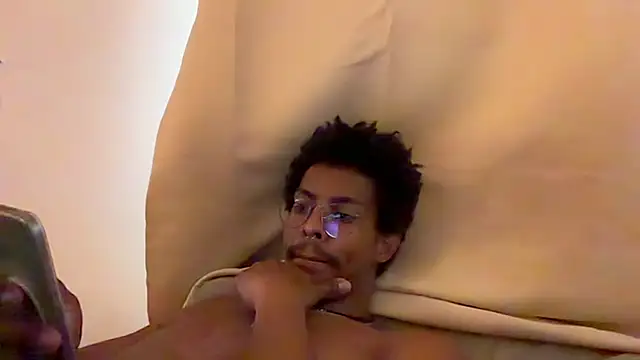 HoleBreeder live XXX chat