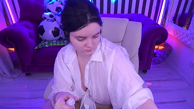 Czat XXX na żywo – LittleShyy