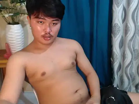 urasianjohnny's Live XXX Chat