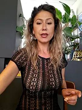 Chat XXX en directo de CelynaRoss