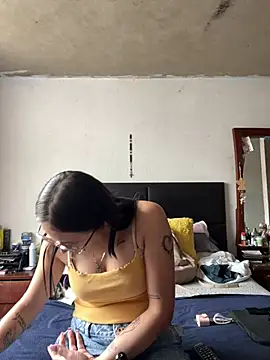 Онлайн чат XXX Ariiaa_