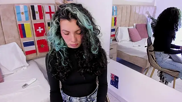 DinahCarter Adlı Modelin Canlı XXX Sohbeti