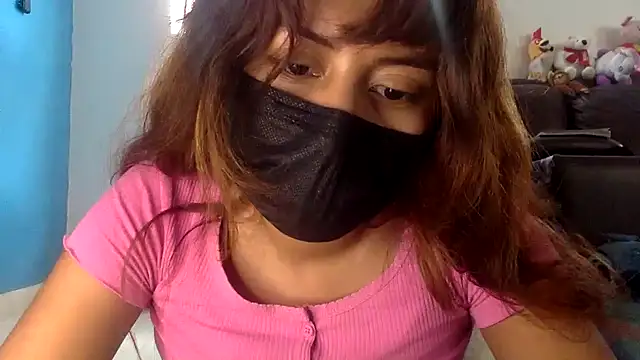 Kelly_del_soler25 Adlı Modelin Canlı XXX Sohbeti