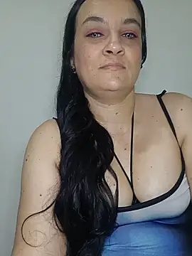 megan_milf79 Adlı Modelin Canlı XXX Sohbeti