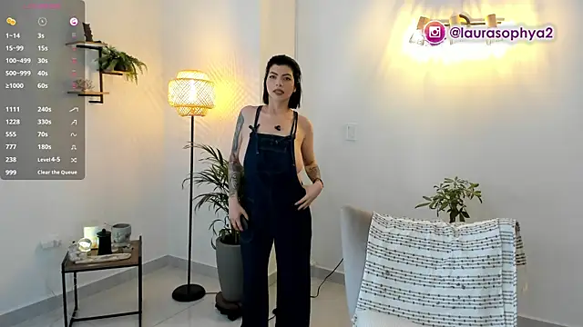 laurasophya 라이브 XXX 채팅