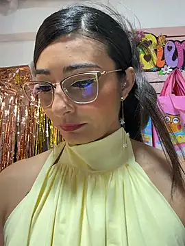 IsabellaMariet Adlı Modelin Canlı XXX Sohbeti