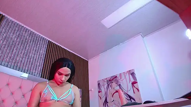 LUCIANA_FOX_TS élő XXX-chatje