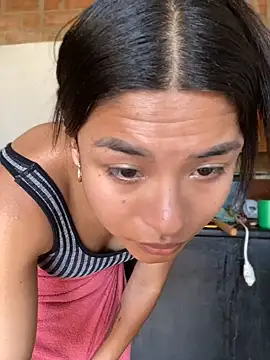 Chat XXX Live Romie_rous