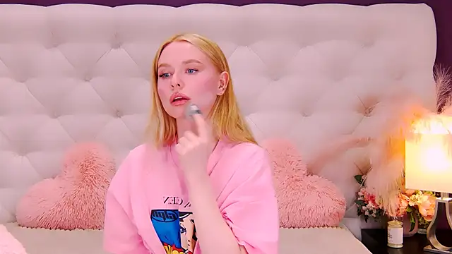 RheaSkyn Live XXX chat