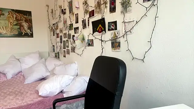DaliaAttkisson's Live XXX Chat