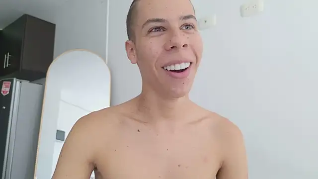 Chatroom XXX en direct de grey___27