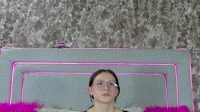 Naomimolie Live XXX-Chat