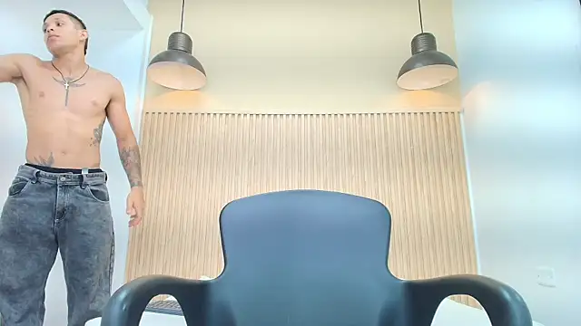 Chat +18 de Brandon_Mercuri ao vivo