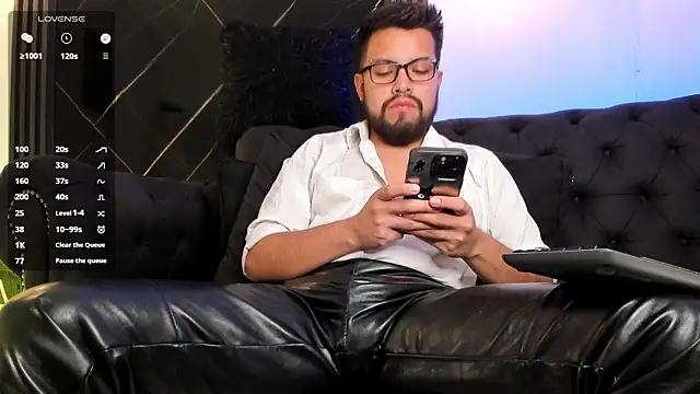 LuccaMallard Adlı Modelin Canlı XXX Sohbeti
