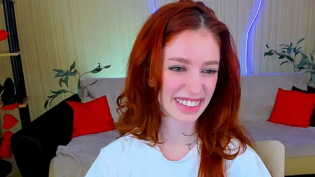 Онлайн чат XXX ChristinaConteeree
