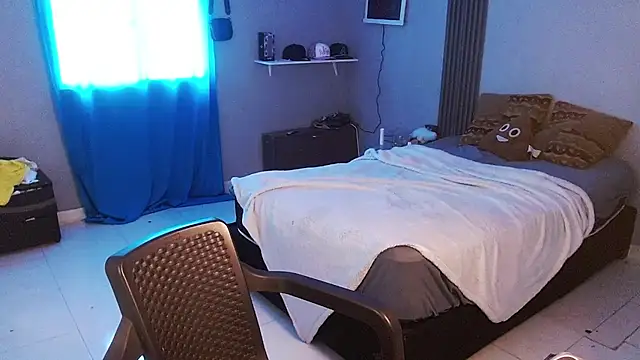 Mr_yisuzz – Live XXX-chat