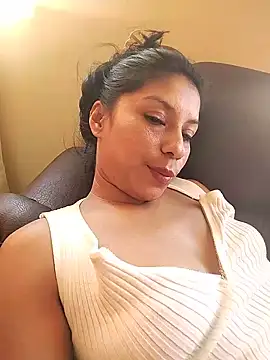 XXX chat uživo modela AngelicaStorms