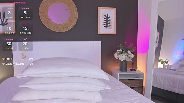 VioletPaket's Live XXX Chat