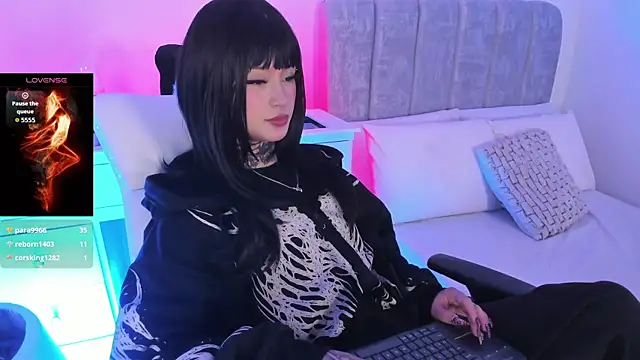 Chat XXX en directo de doll__bella