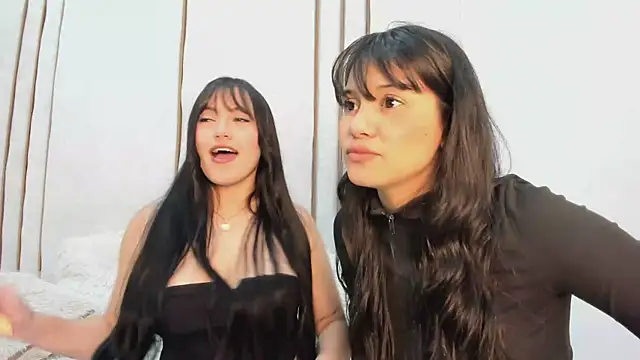 Show Webcam de twodesiressary