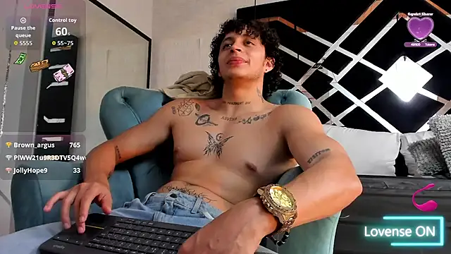 Chat XXX ao vivo de JayTaylorr
