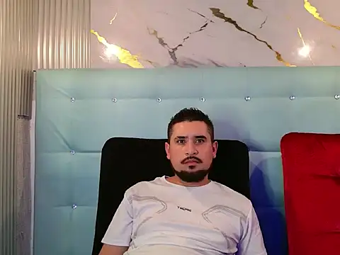 rocockdaddy Adlı Modelin Canlı XXX Sohbeti