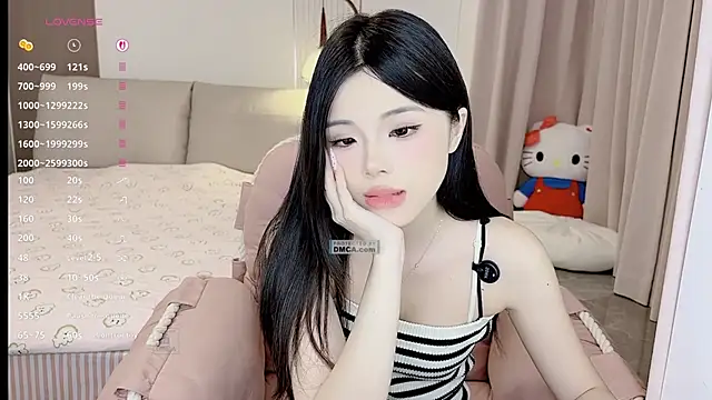 Chat XXX en directo de QiQiQi_