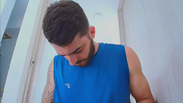 thomas_gun Chat XXX in diretta