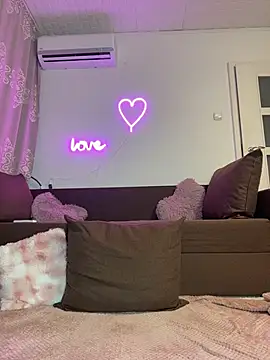 Sabrinedivinee live XXX chat