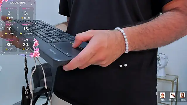 MaximusClark's Live XXX Chat
